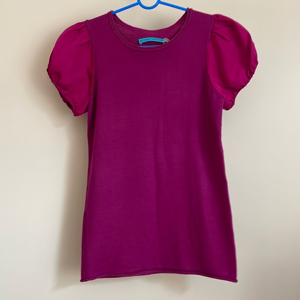 Short sleeve shirt with puffy sleeves